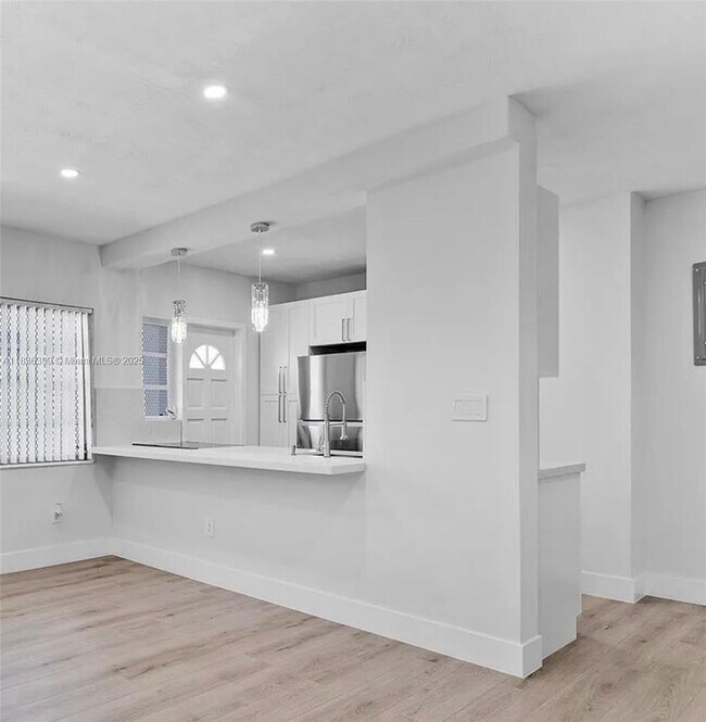 Photo - 520 79th St Unit 3