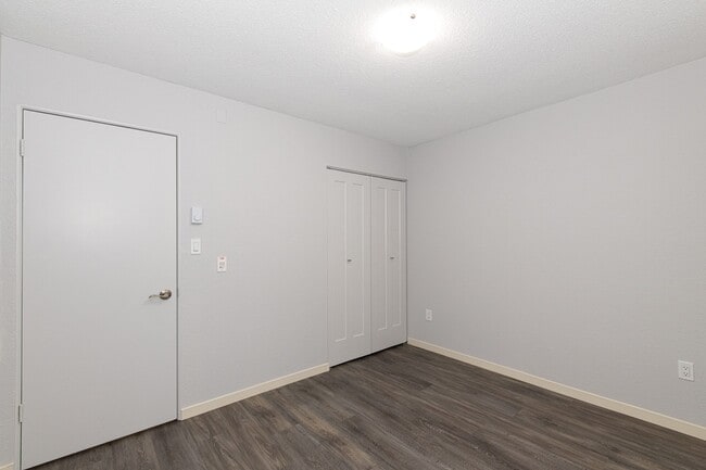 Photo - Graham House Apartments