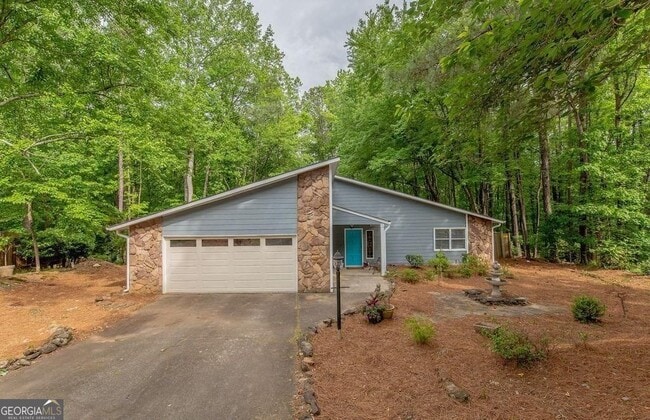 Building Photo - 180 Crabtree Dr