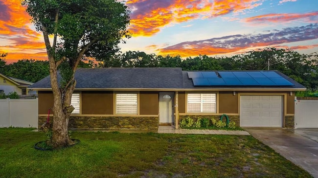 Photo - 2115 Continental Blvd