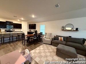 Photo - 219 Cuban Emerald