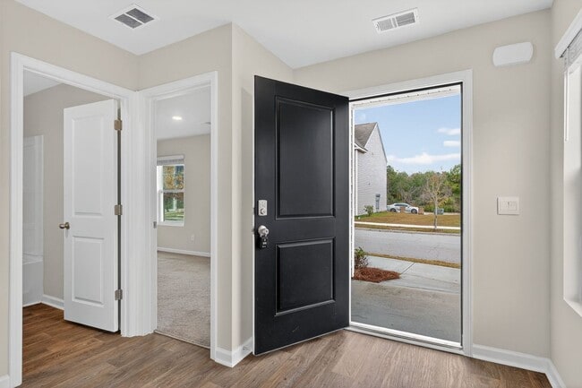 Photo - 4 bedroom 3 bath townhome in Rice Hope