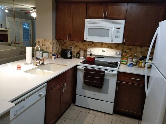 Photo - 2311 Balsam Dr Unit H114