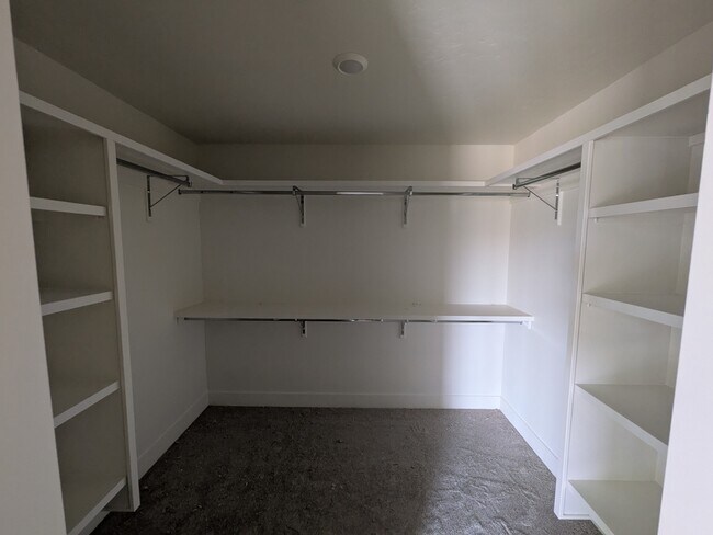 Photo - 4707 Highgarden Wy