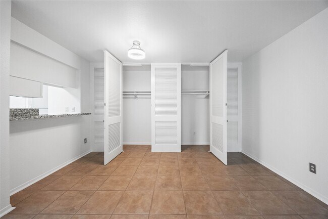 3131 Cummins St Unit 3
