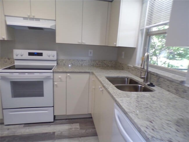 Photo - 1088 Melville Rd
