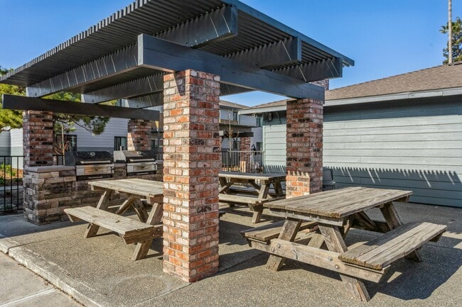 Grilling and Picnic Area