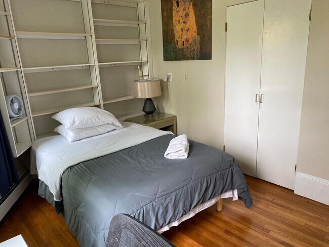 Photo - No Fee! 6/1/26 Huge Harvard Sq 8BR/3.5BA a...