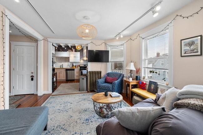 Photo - 61 Cummins Hwy Unit 3