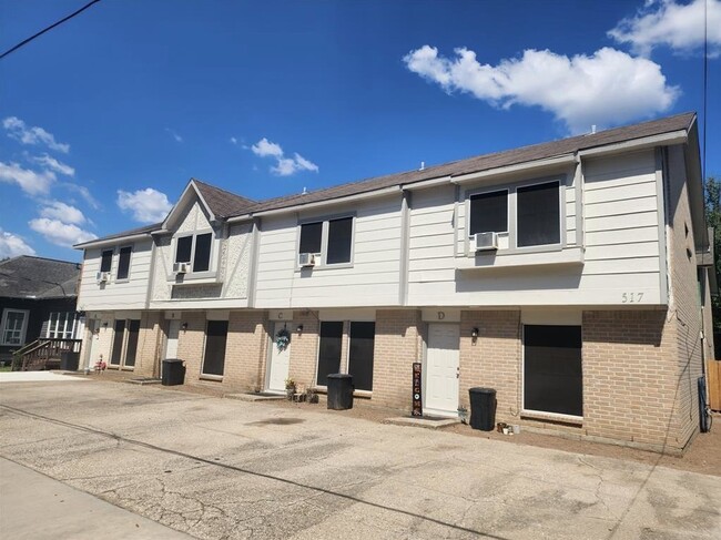 Photo - 517 5th St Unit A