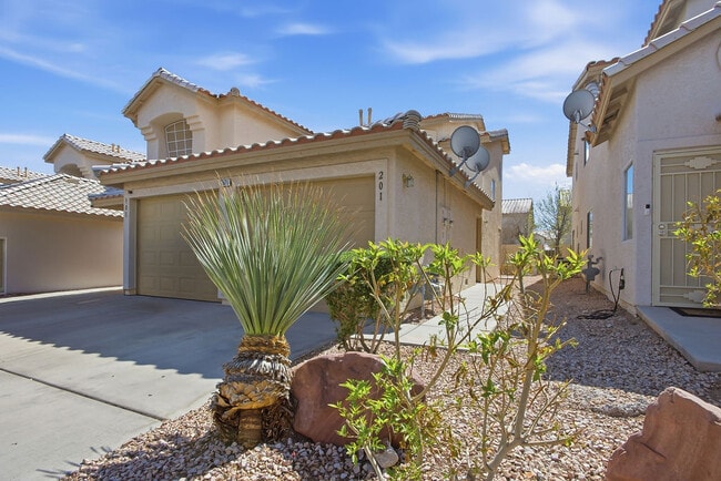 Building Photo - 7561 Glowing Ember Ct