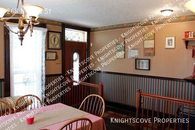 Photo - 268 N Main St