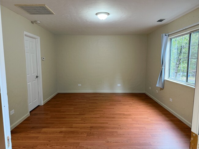 Photo - 5542 Gilmore Rd