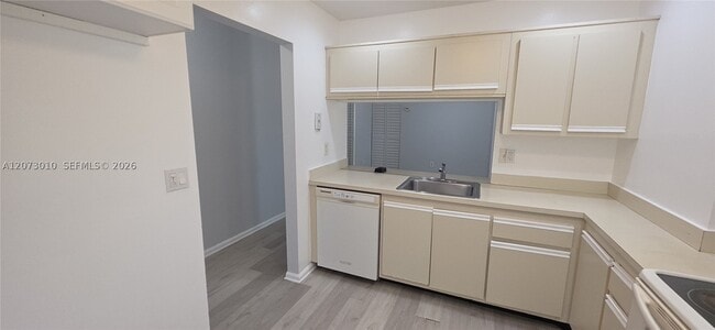 3529 NW 94th Ave Unit 5B
