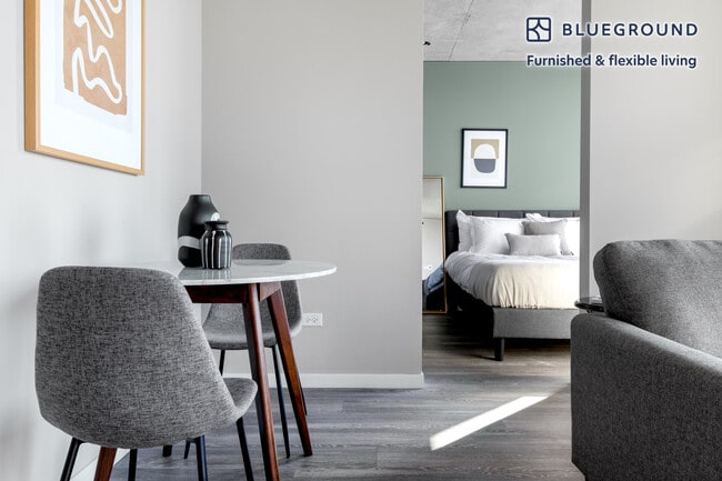 Photo - 939 W Washington Blvd Unit FL9-ID273