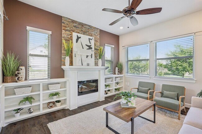 Photo - 124 Dreaming Plum Ln