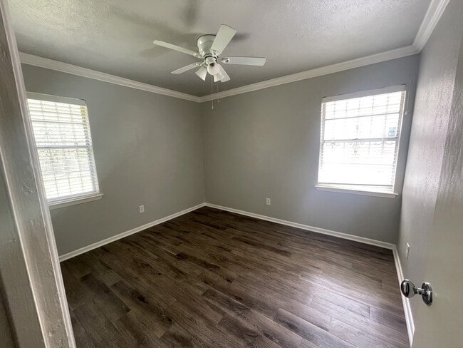 Photo - 1534 Harlandale Ave