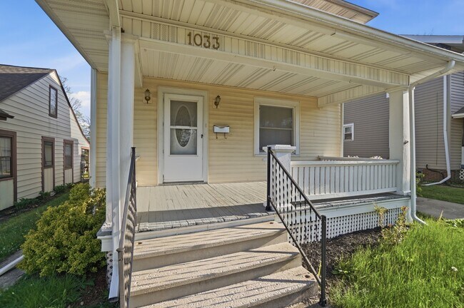 Photo - 1033 Forest Ave