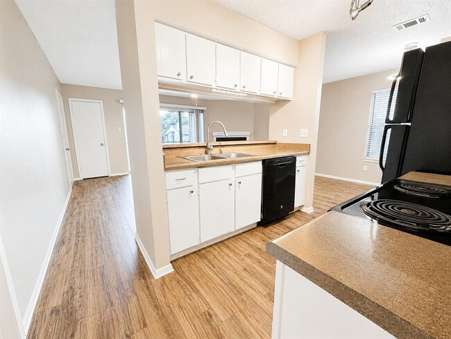 Photo - 10507 Mellow Ln Unit 10201