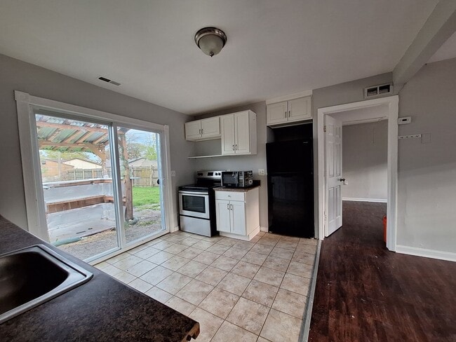 Photo - Ready to be your next home!  Three bedroom ranch is beautiful Roseville