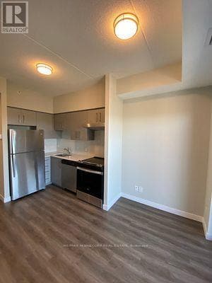Photo - 15 Queen St S Unit 1803