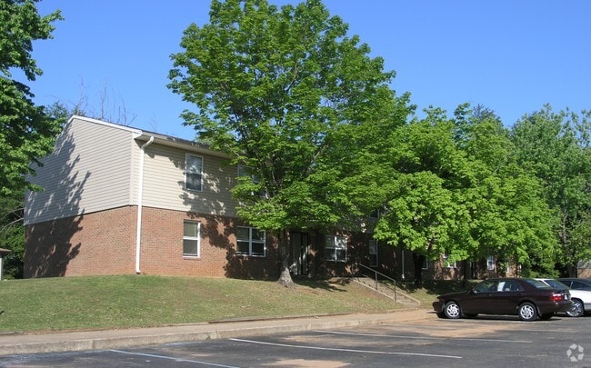 Belle Meade Apartments