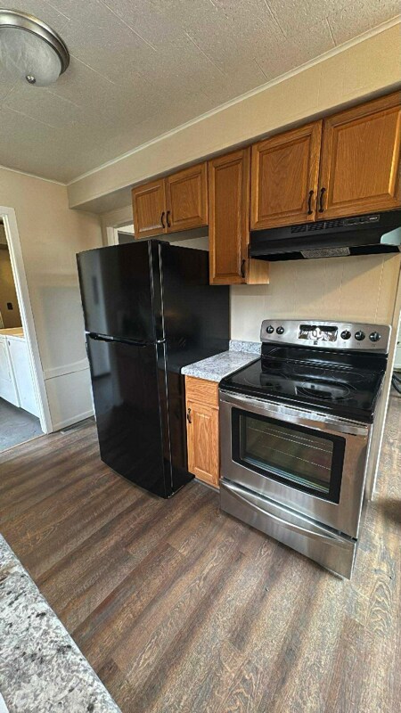 Building Photo - 423 W Wright Ave Rental