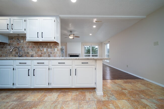 2411 Gunston Ct