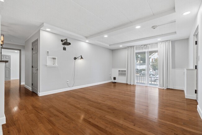 Photo - 80 High St Unit 101