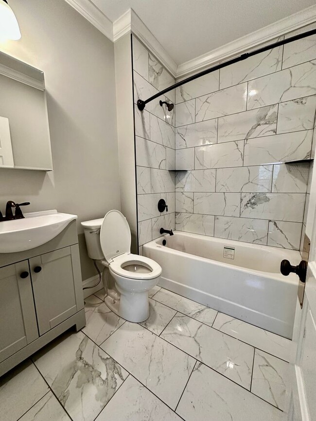 Photo - 93 North St Unit 93 1/2 North St - Apt 2