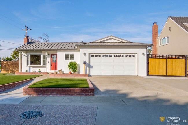 Building Photo - Stylish San Jose Home and Private Yard