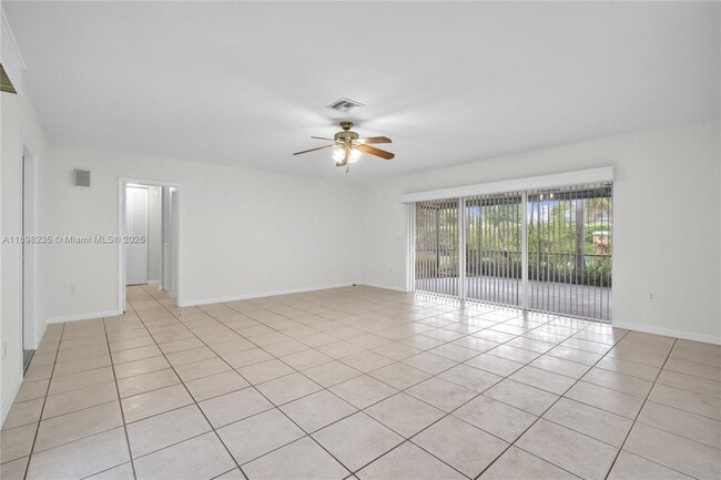 Photo - 15460 SW 82nd Ct