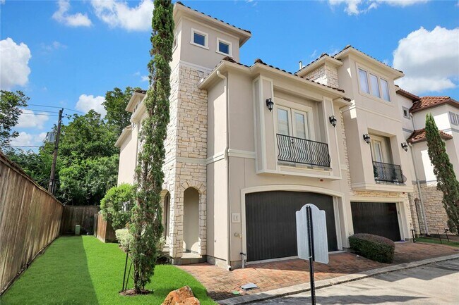 Photo - 5531 Pine St