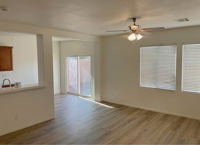 Photo - 6181 Arlington Ash St