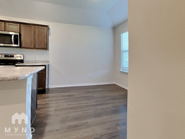 Photo - 3008 Aberdeen Dr