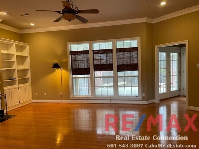 Photo - Sorry No Pets and No Smoking Permitted