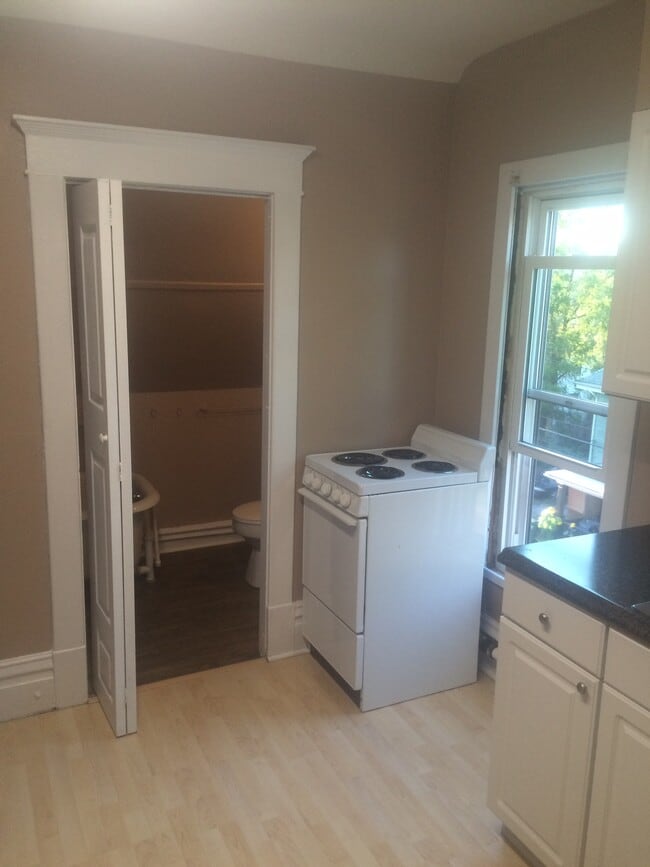 Photo - 312 Cobun Ave Unit Apt. 7