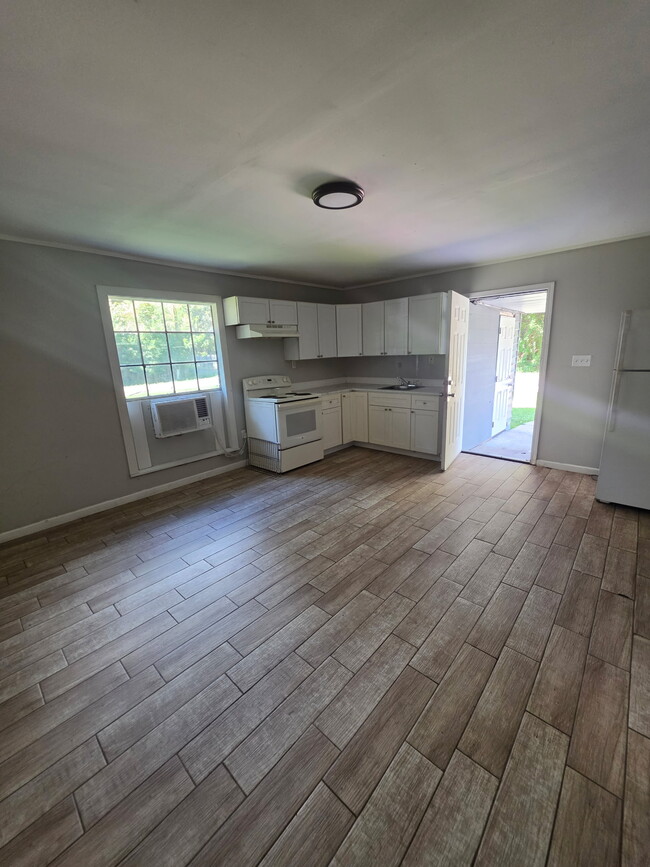 37168 Sixth St Unit 1