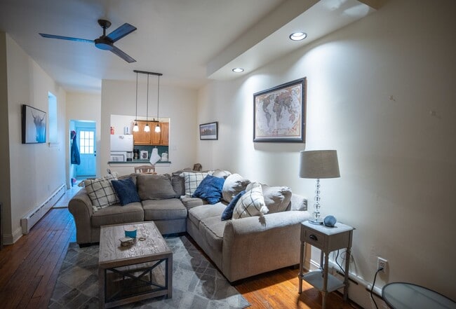Photo - Large 1st fl with yard w/d Unit 1st Fl