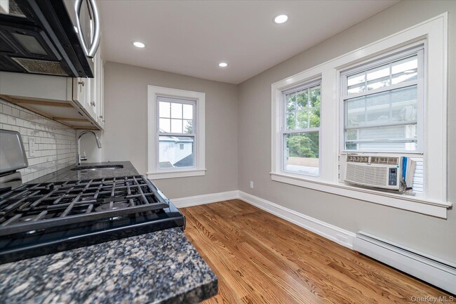 Photo - 127 Smith St