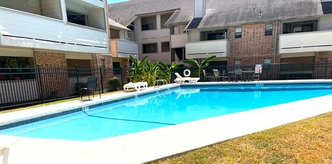 Photo - 2500 Burleson Rd Condo Unit 521