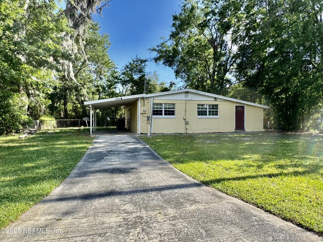 Photo - 7054 Red Robin Dr Casa