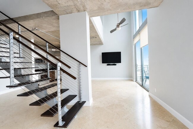 Photo - 690 SW 1st Ct Unidad 3118