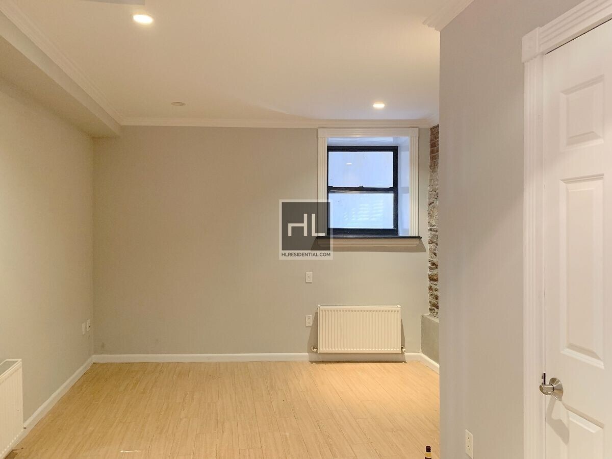 Photo - East 1st Street Unit 01R