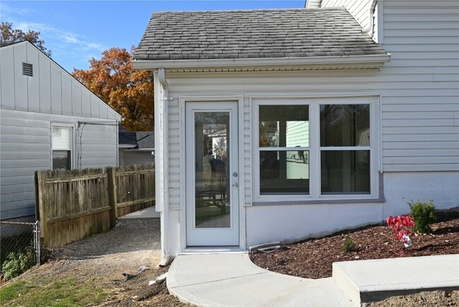 Photo - 9510 Lydell Dr