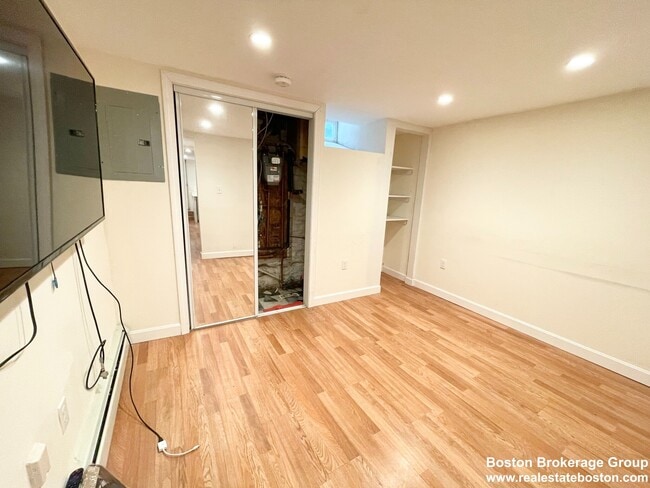 Photo - 16 Greenwich St Unidad 1