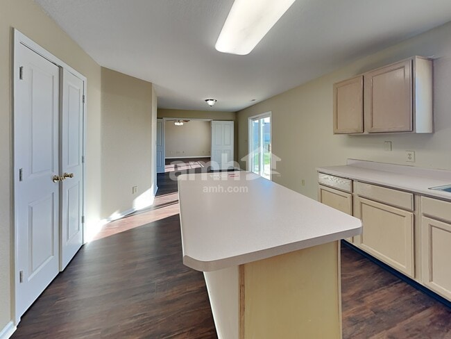 Photo - 19195 Pathway Point