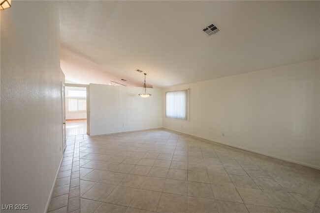 Photo - 682 Ladywood Ln