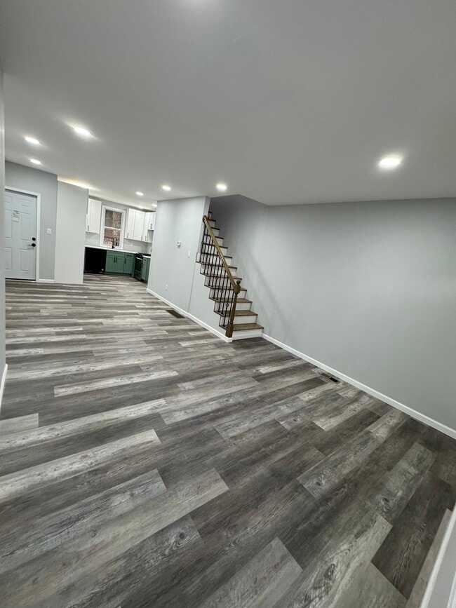 Photo - 2755 N Dover St