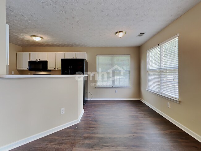 Photo - 448 Ash Trace Ln